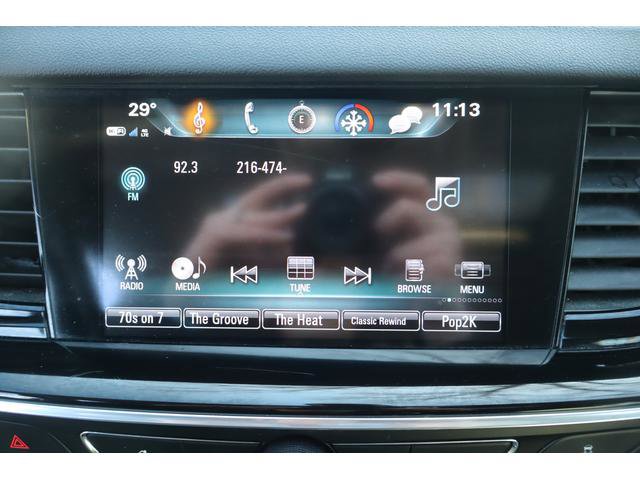 Used 2018 Buick Regal Essence w/ Sights and Sounds Package image 17