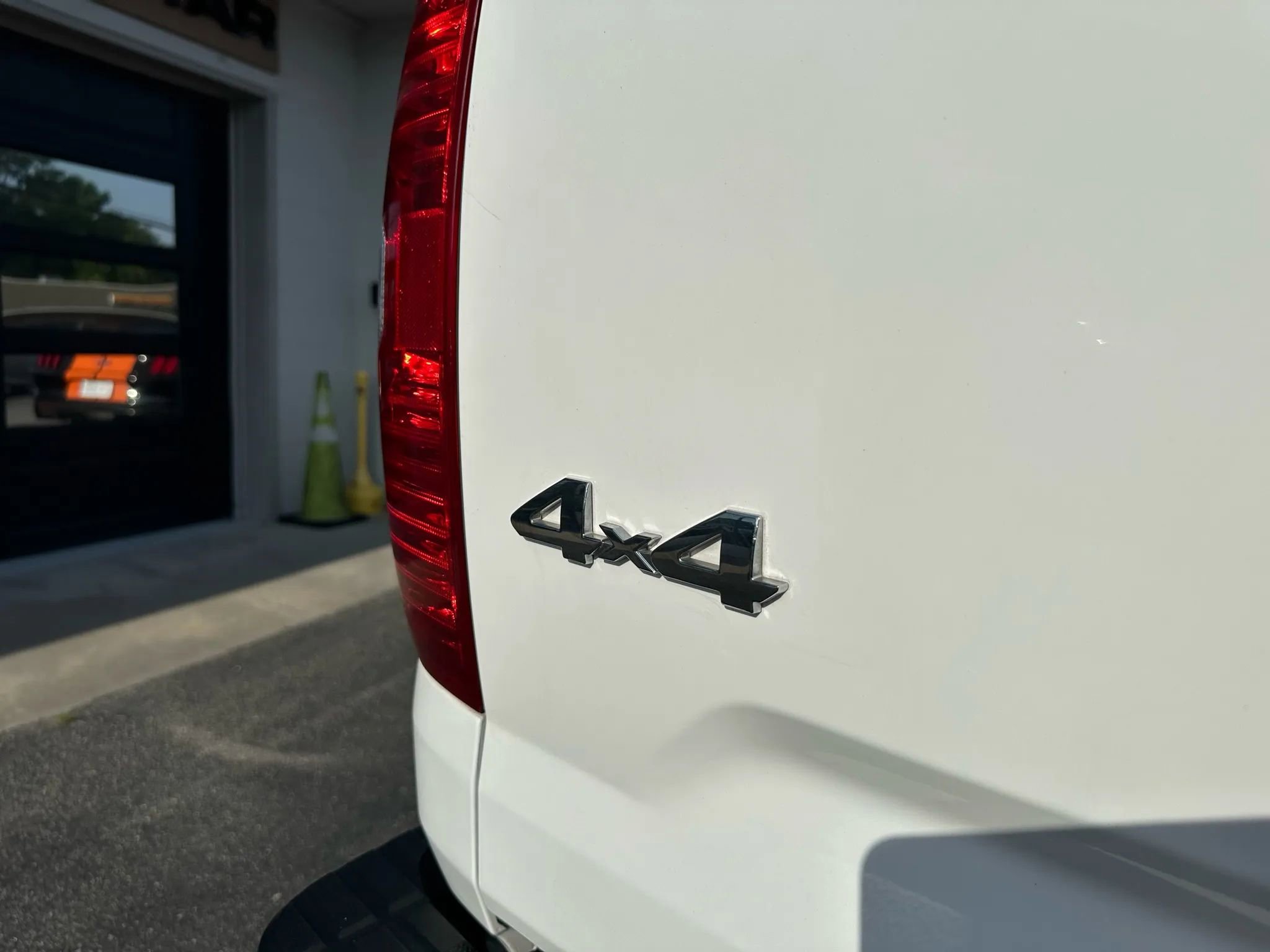 Used 2020 Toyota Tundra SR5 w/ SR5 Upgrade Package image 14