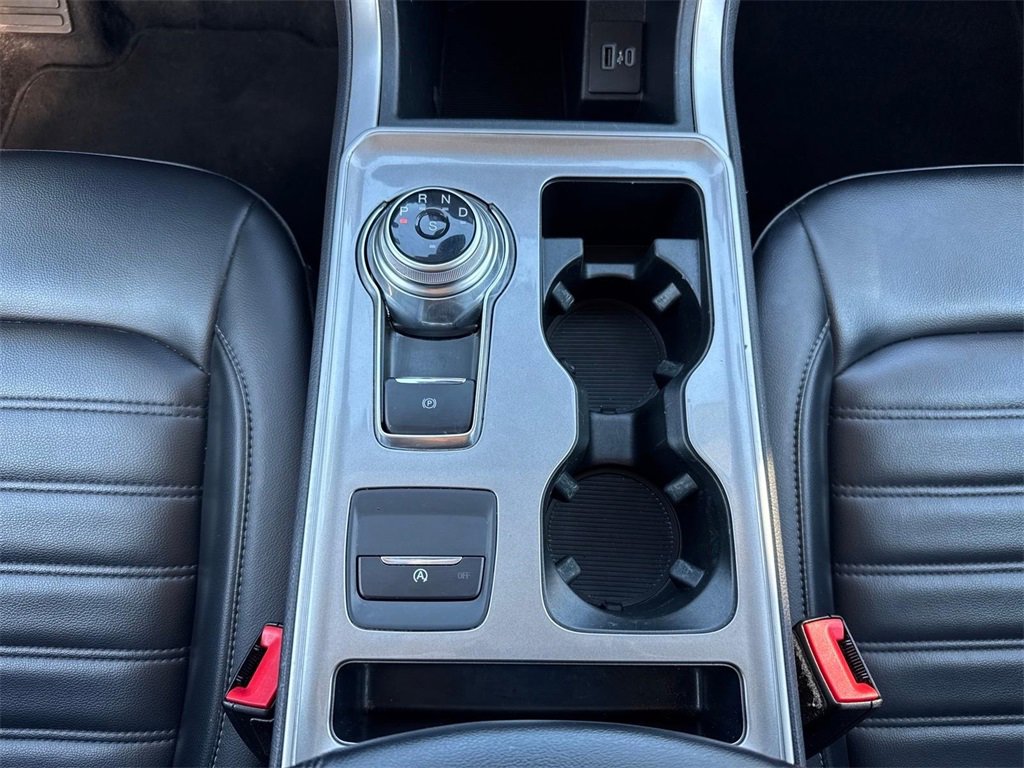 Used 2024 Ford Edge SEL image 16