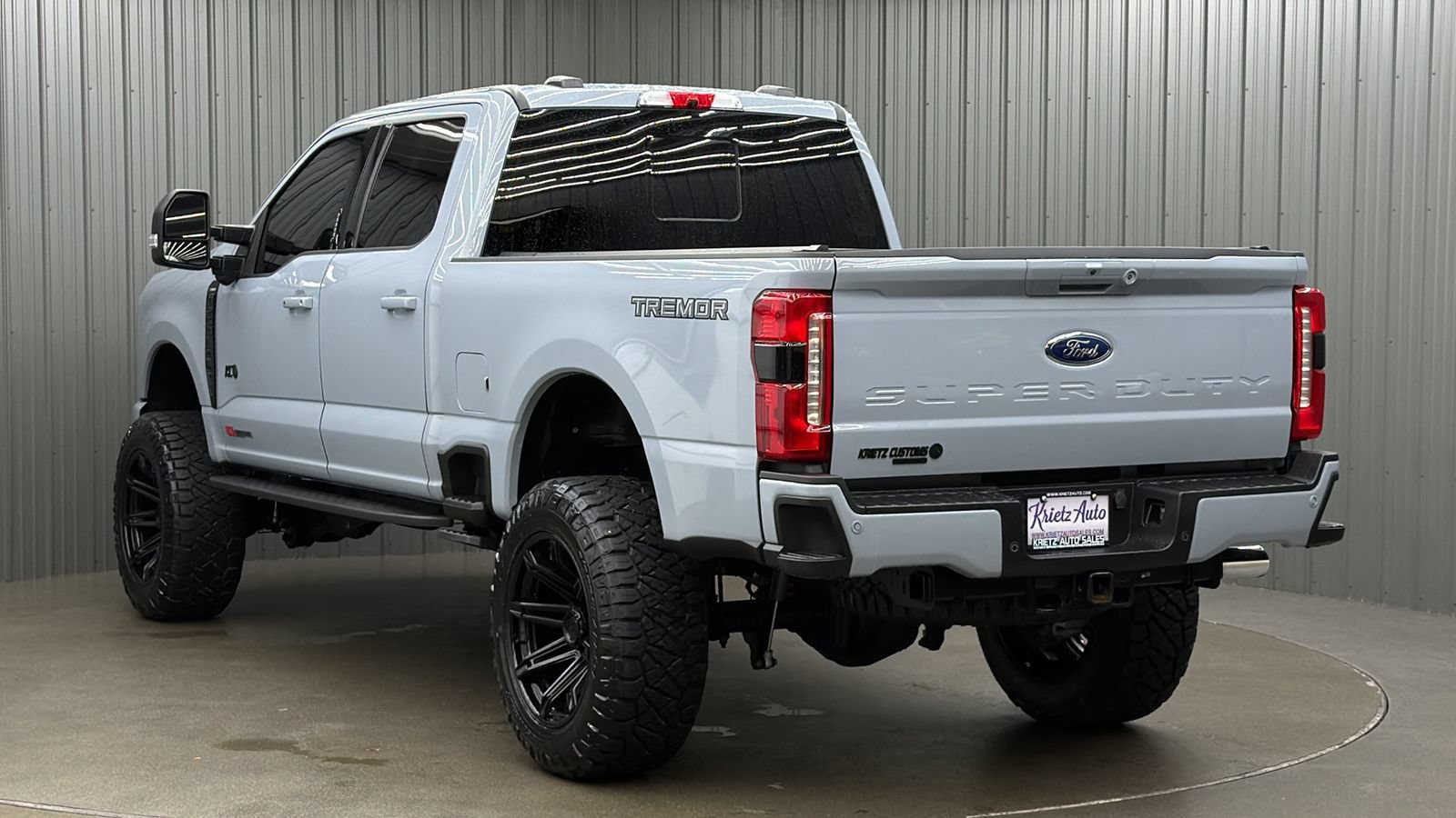 Used 2024 Ford F250 Lariat w/ Lariat Ultimate Package AWD/4WD image 3