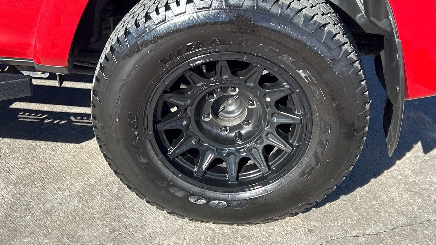 Used 2016 Toyota 4Runner SR5 image 15