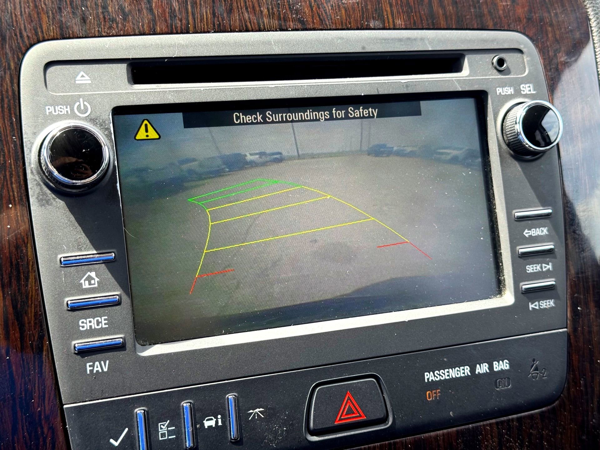 Used 2016 Chevrolet Traverse LT w/ Style and Technology Package image 27