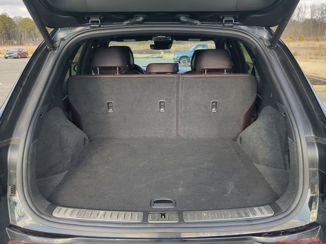 Used 2024 Genesis GV70 2.5T w/ Advanced Package image 12