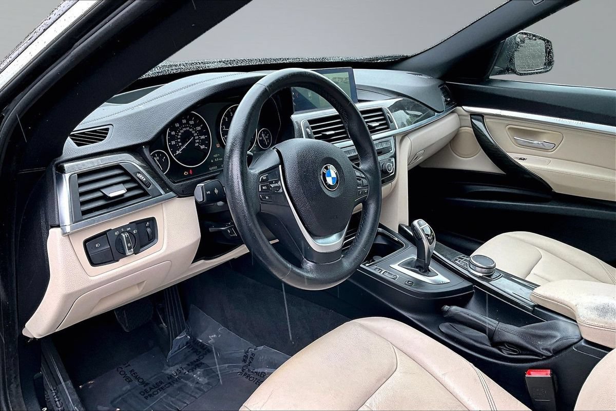 Used 2018 BMW 330i Gran Turismo xDrive w/ Premium Package AWD/4WD image 11