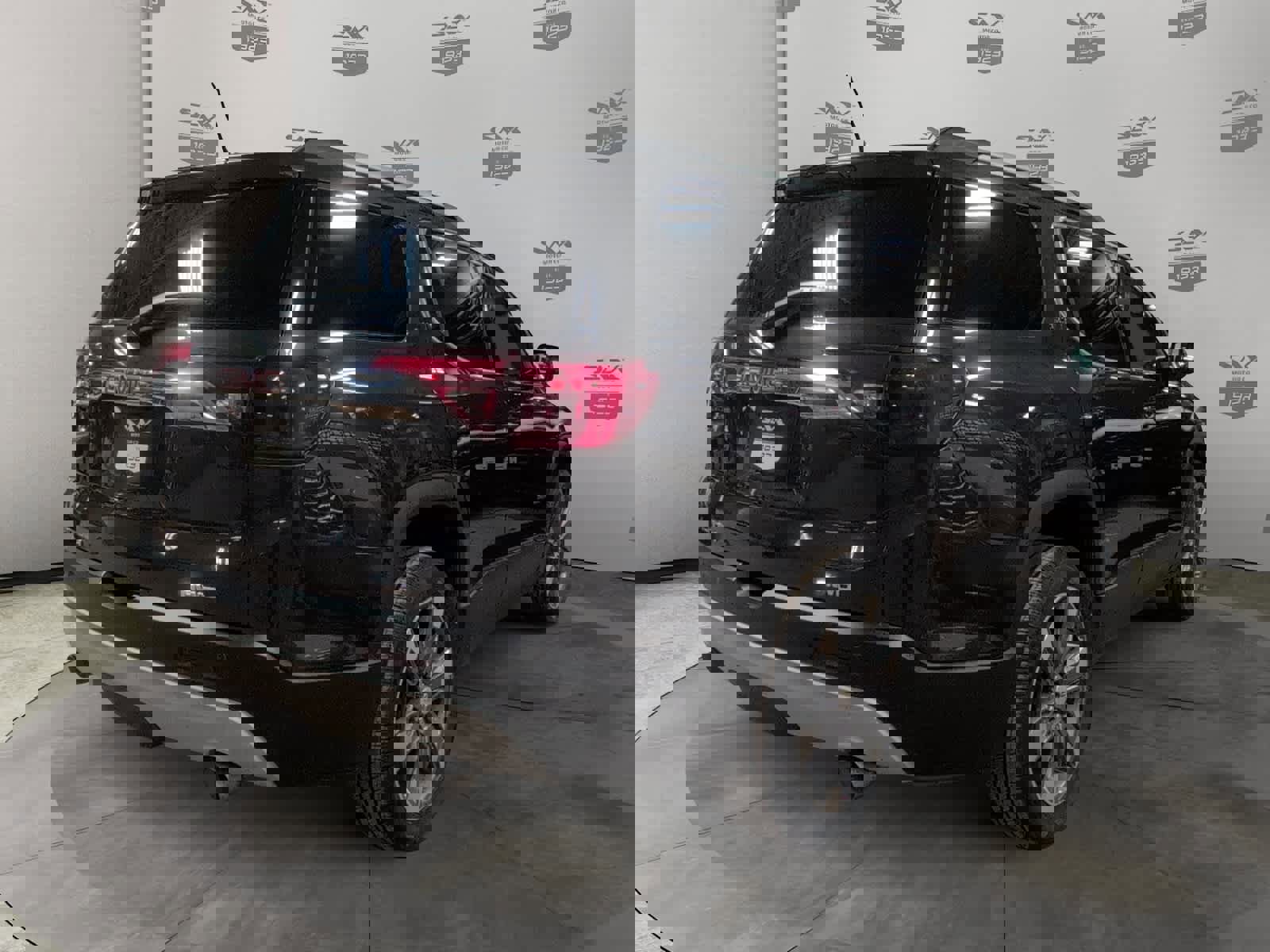 Used 2018 GMC Acadia SLT image 5