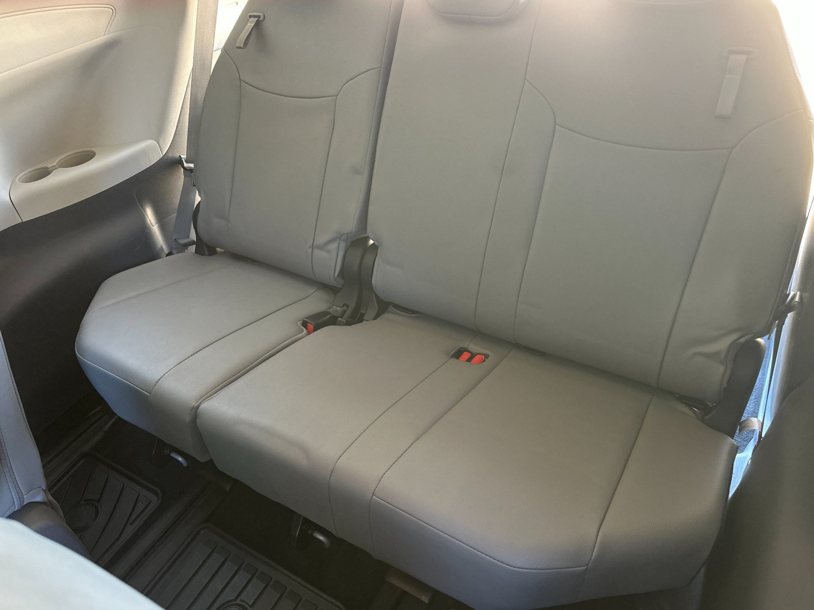 Used 2021 Toyota Sienna Limited FWD image 15