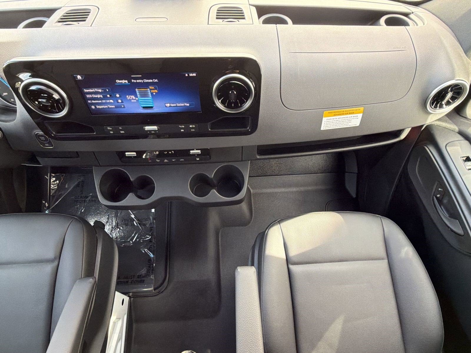 New 2025 Mercedes-Benz eSprinter 170 Cargo image 26