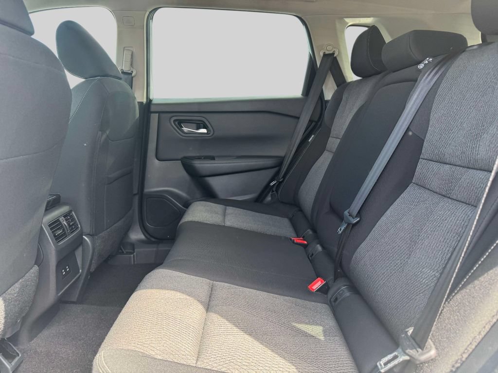 Certified 2025 Nissan Rogue SV AWD/4WD image 11