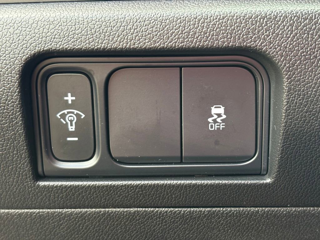 Certified 2024 Kia Sorento S image 23