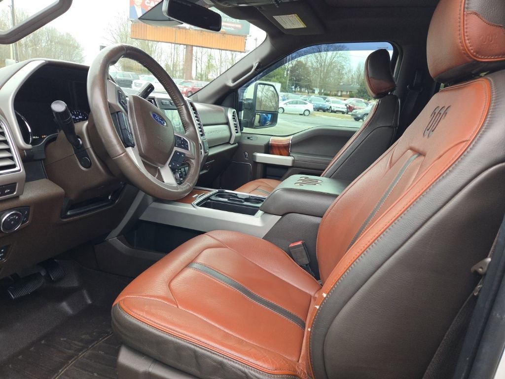Used 2018 Ford F350 King Ranch w/ King Ranch Ultimate Package AWD/4WD image 3