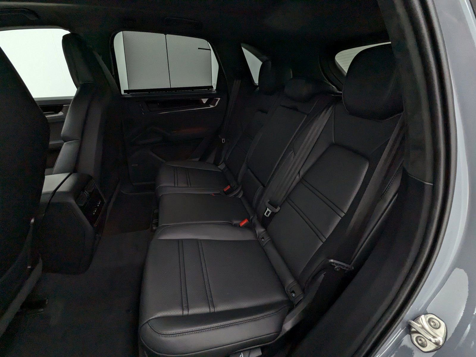 New 2026 Porsche Cayenne GTS image 22