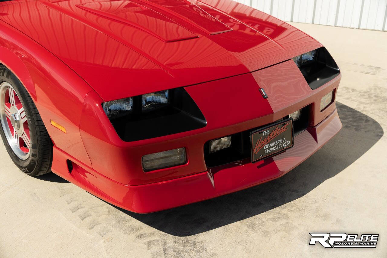 Used 1991 Chevrolet Camaro Z28 RWD image 25