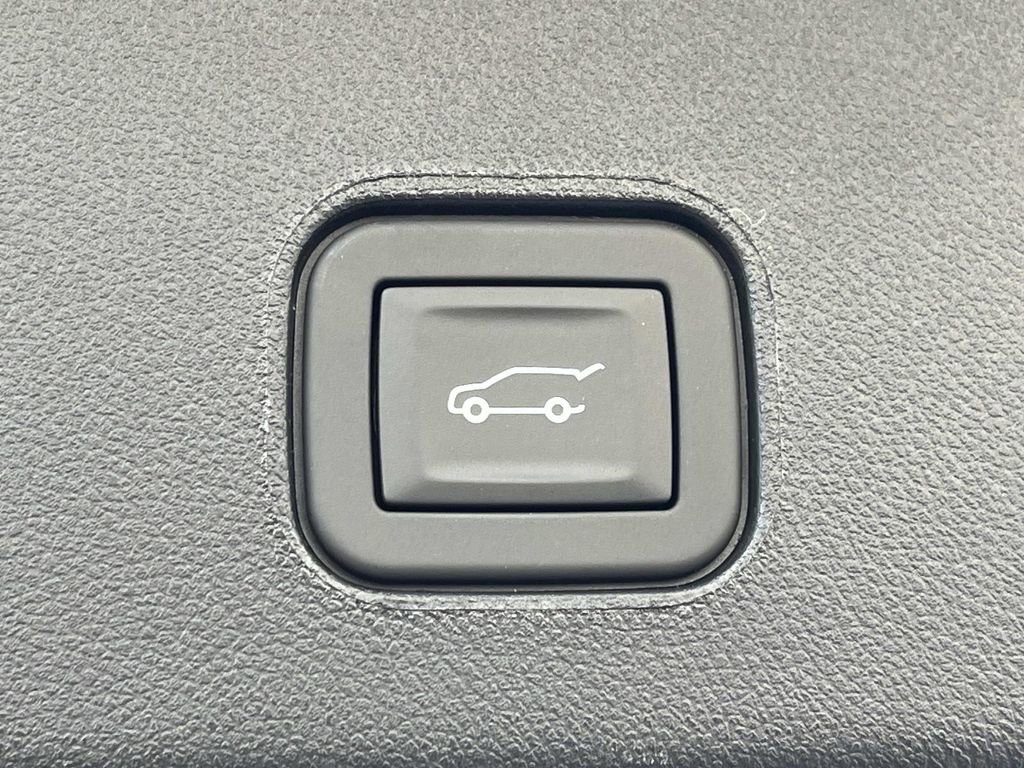 New 2026 Cadillac Lyriq Premium Sport image 12