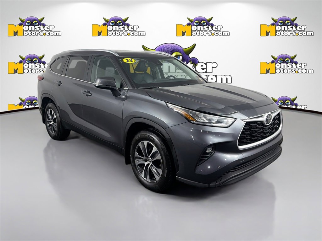 Used 2023 Toyota Highlander L image 3