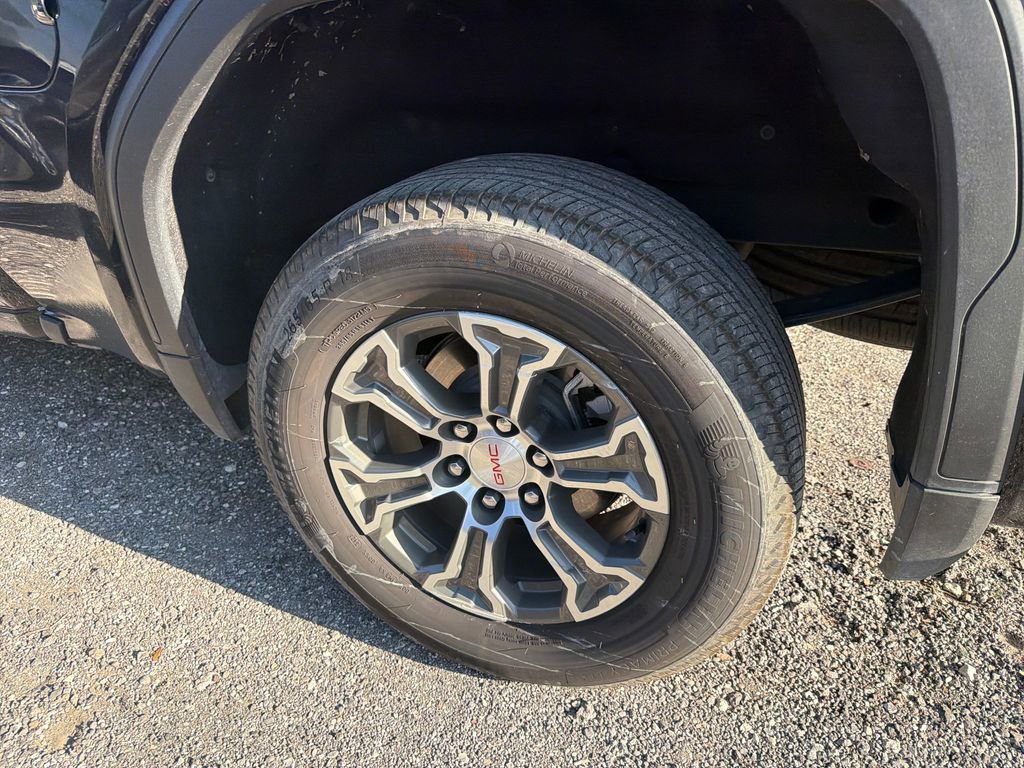 Used 2026 GMC Sierra 1500 SLT image 16