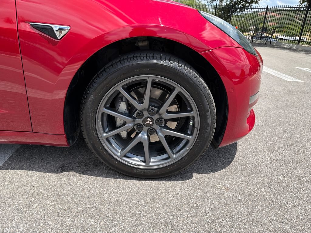Used 2019 Tesla Model 3 Long Range RWD image 15