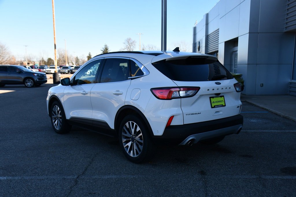 Used 2021 Ford Escape Titanium image 4