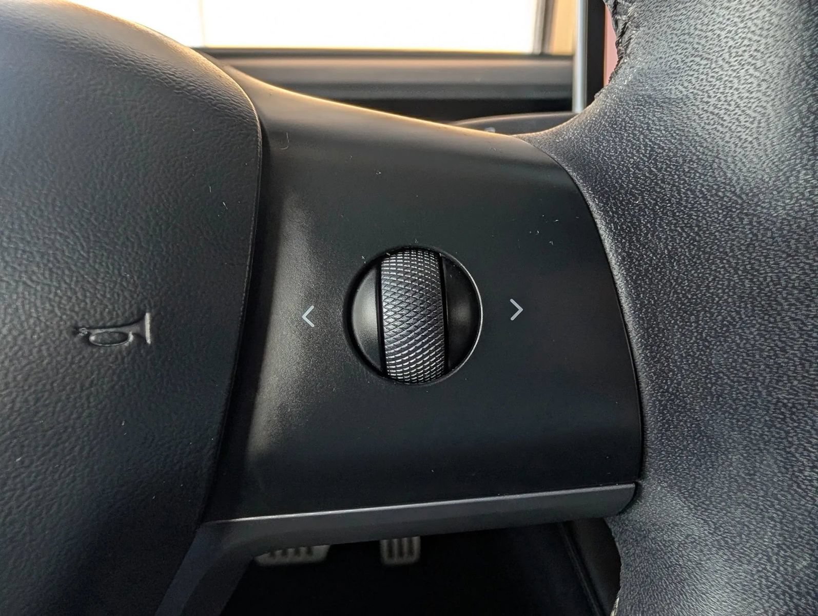 Used 2023 Tesla Model Y Performance AWD/4WD image 33