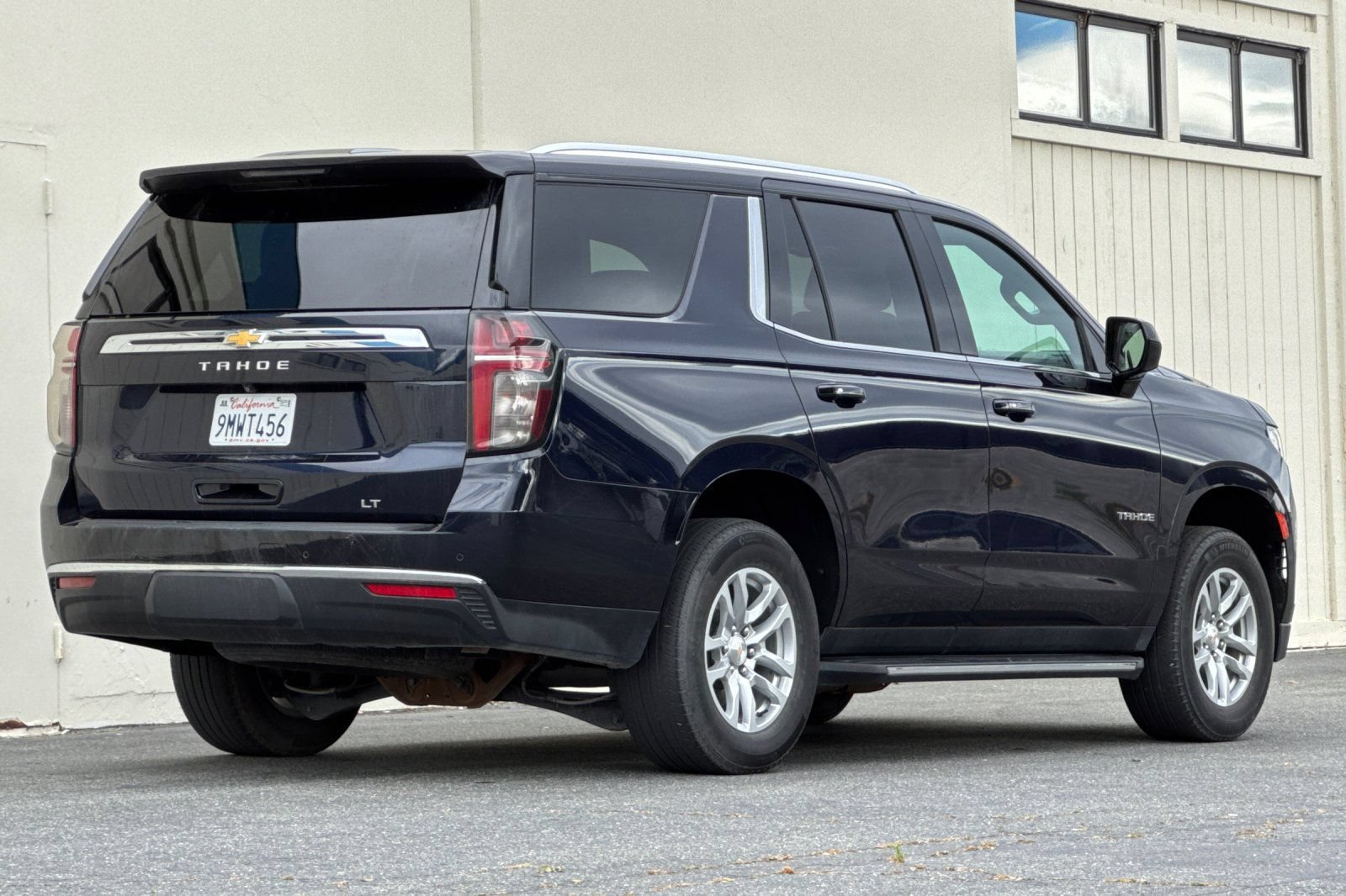 Used 2024 Chevrolet Tahoe LT AWD/4WD image 4