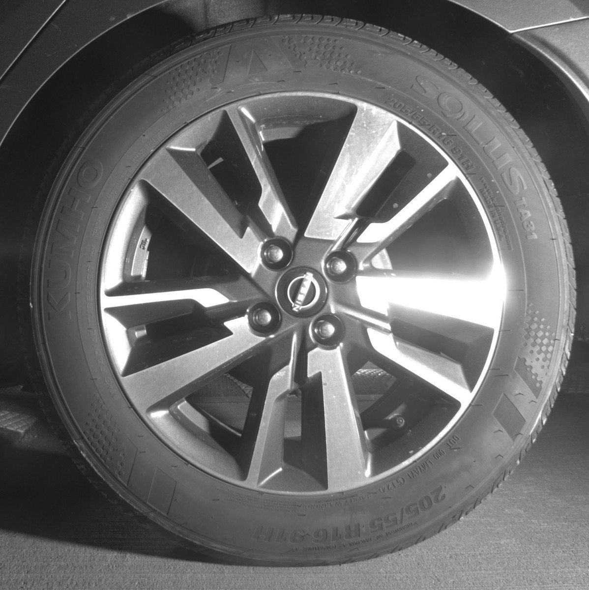 Used 2025 Nissan Versa SV image 14