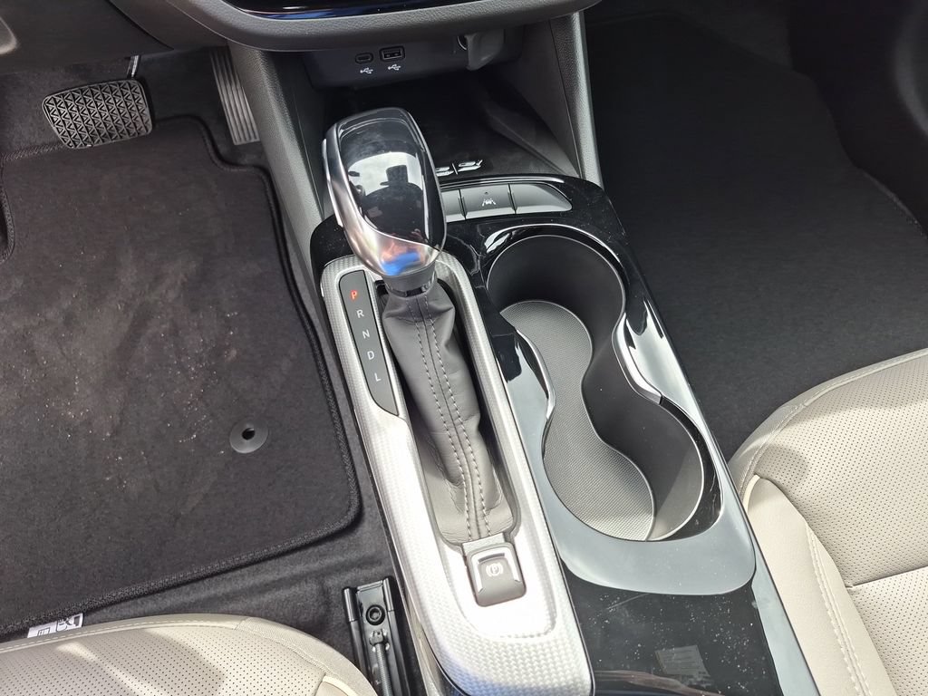 New 2026 Buick Envista Sport Touring FWD image 28
