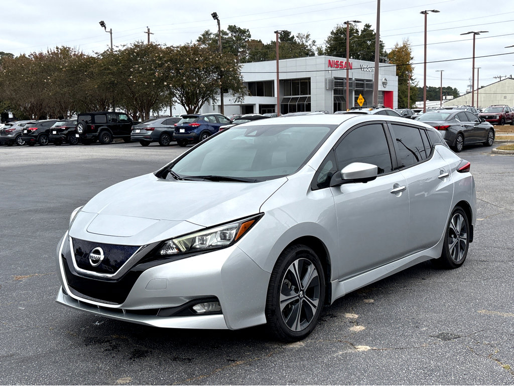 Used 2021 Nissan Leaf SV w/ SV Technology Package image 3