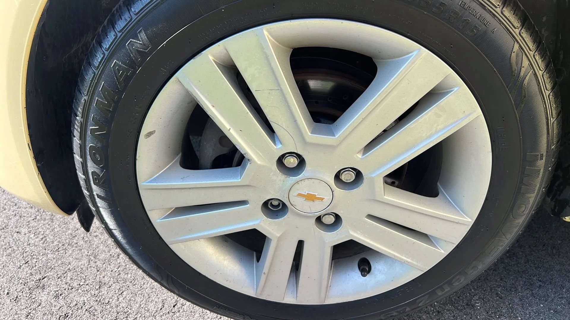 Used 2013 Chevrolet Spark LT FWD image 30