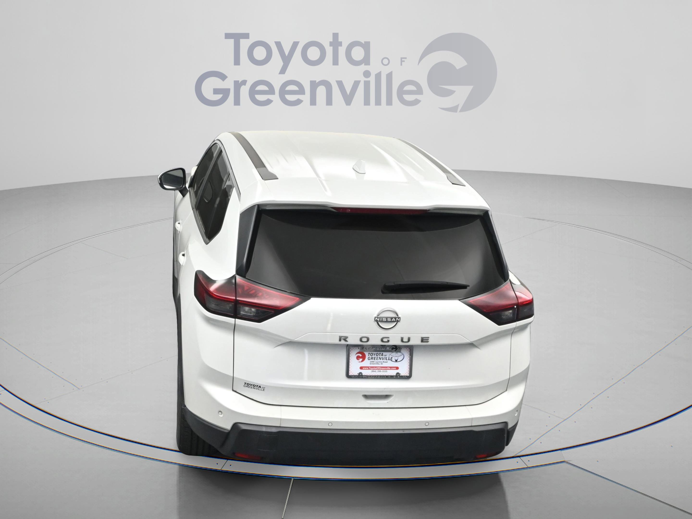 Used 2025 Nissan Rogue SV image 12