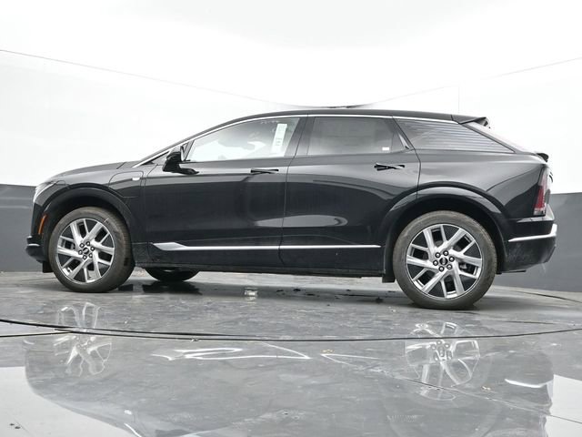 New 2025 Cadillac Optiq Luxury 1 w/ LPO, Floor Liner Package image 42