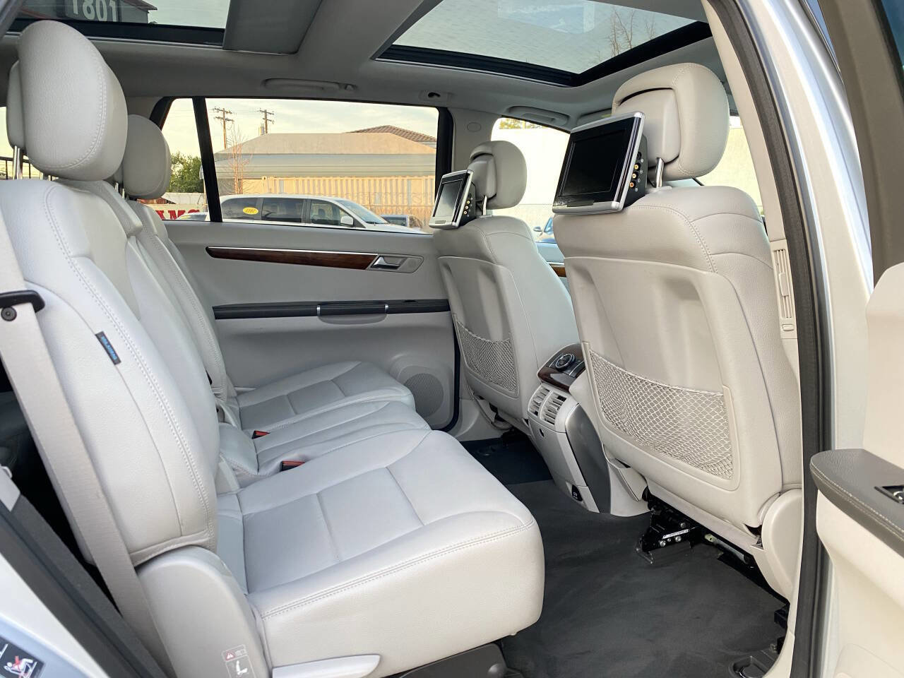 Used 2011 Mercedes-Benz R 350 4MATIC image 12