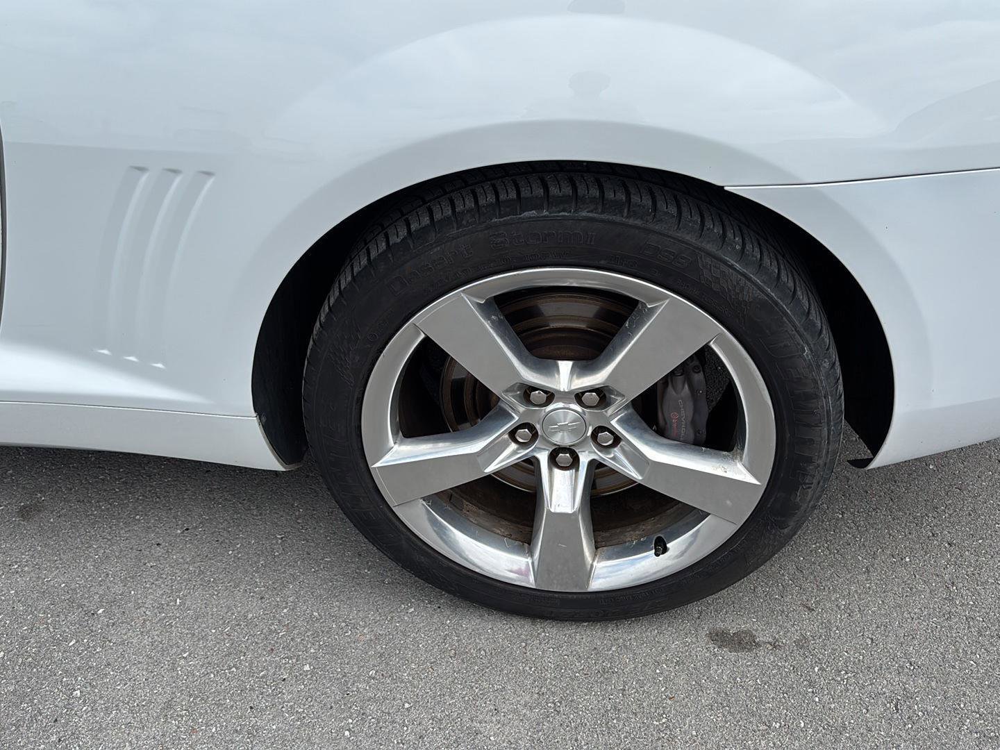 Used 2010 Chevrolet Camaro SS w/ RS Package image 10