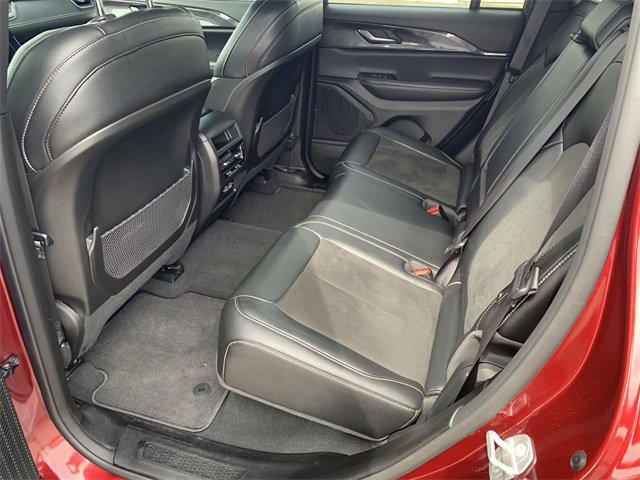 Used 2023 Jeep Grand Cherokee Altitude image 23