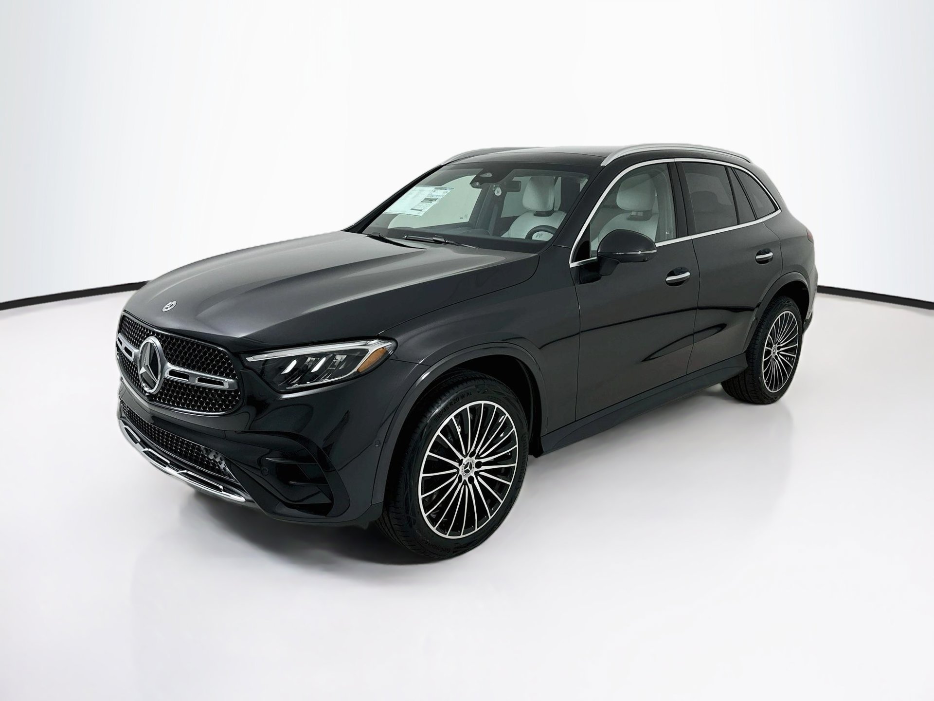 New 2027 Mercedes-Benz GLC 300 4MATIC image 3