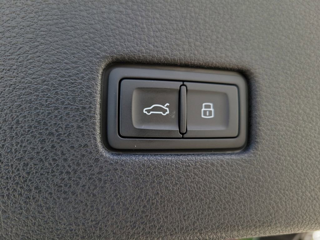 Certified 2026 Audi RS Q8 performance image 31