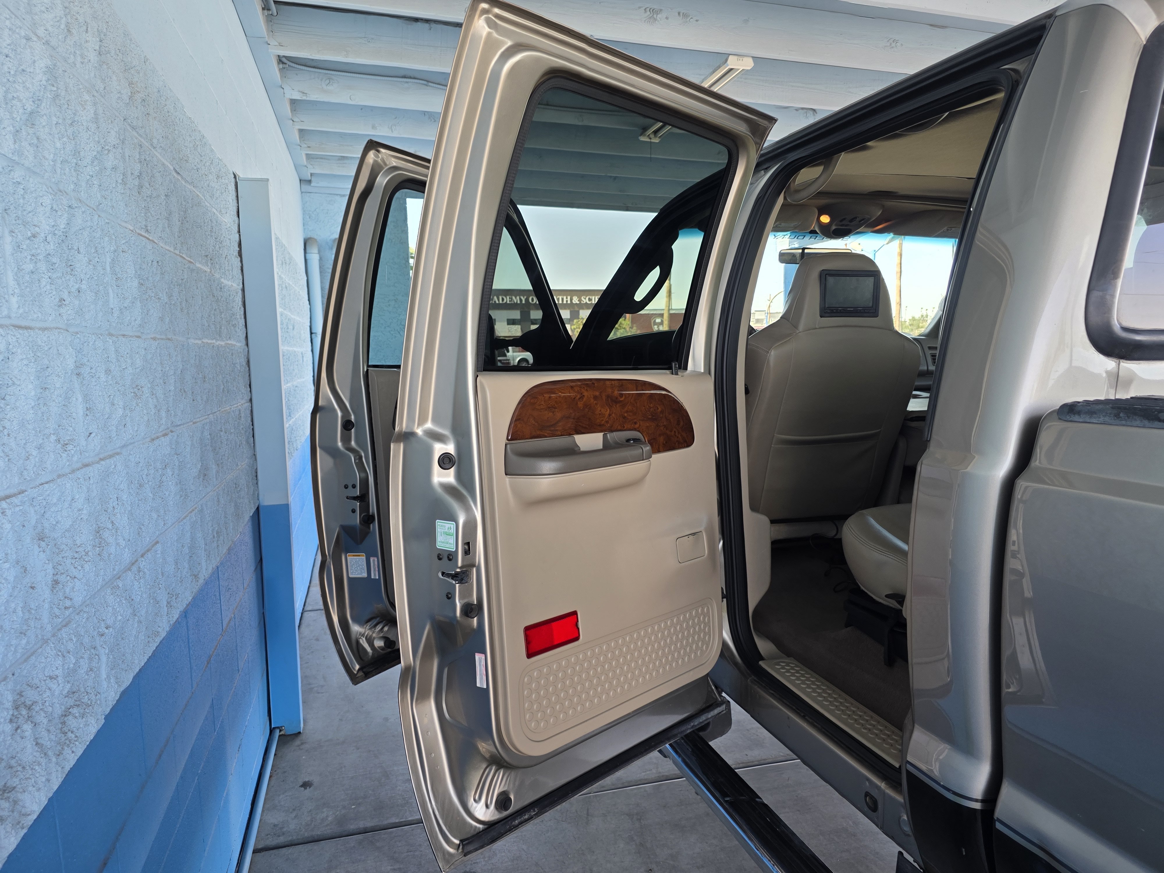 Used 2004 Ford F250 XL AWD/4WD image 14
