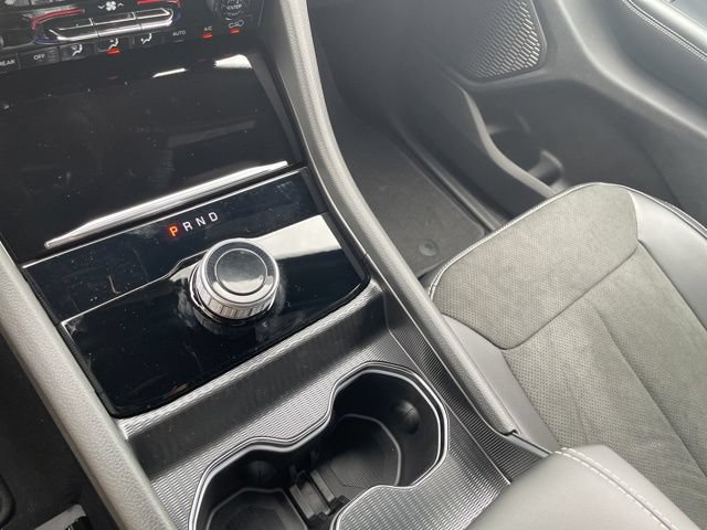 Used 2025 Jeep Grand Cherokee Altitude RWD image 17