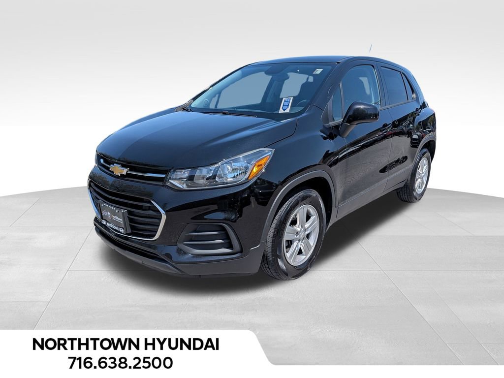 Used 2020 Chevrolet Trax LS w/ Tint and Cruise Package FWD image 1