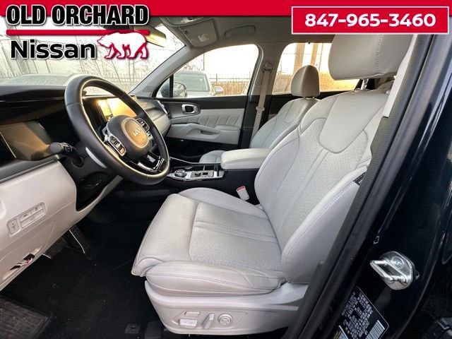 Used 2023 Kia Sorento SX Prestige image 12