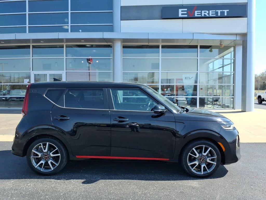 Used 2021 Kia Soul Turbo image 2