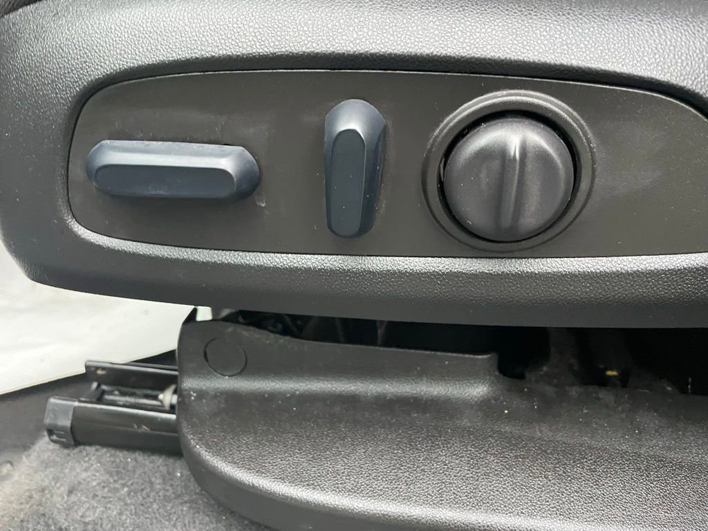 Certified 2023 Chevrolet Equinox LT w/ Driver Convenience Package image 25