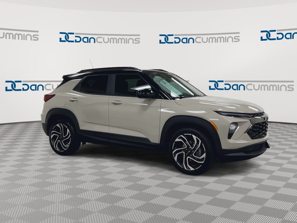 Used 2026 Chevrolet TrailBlazer RS w/ Driver Confidence Package FWD image 2