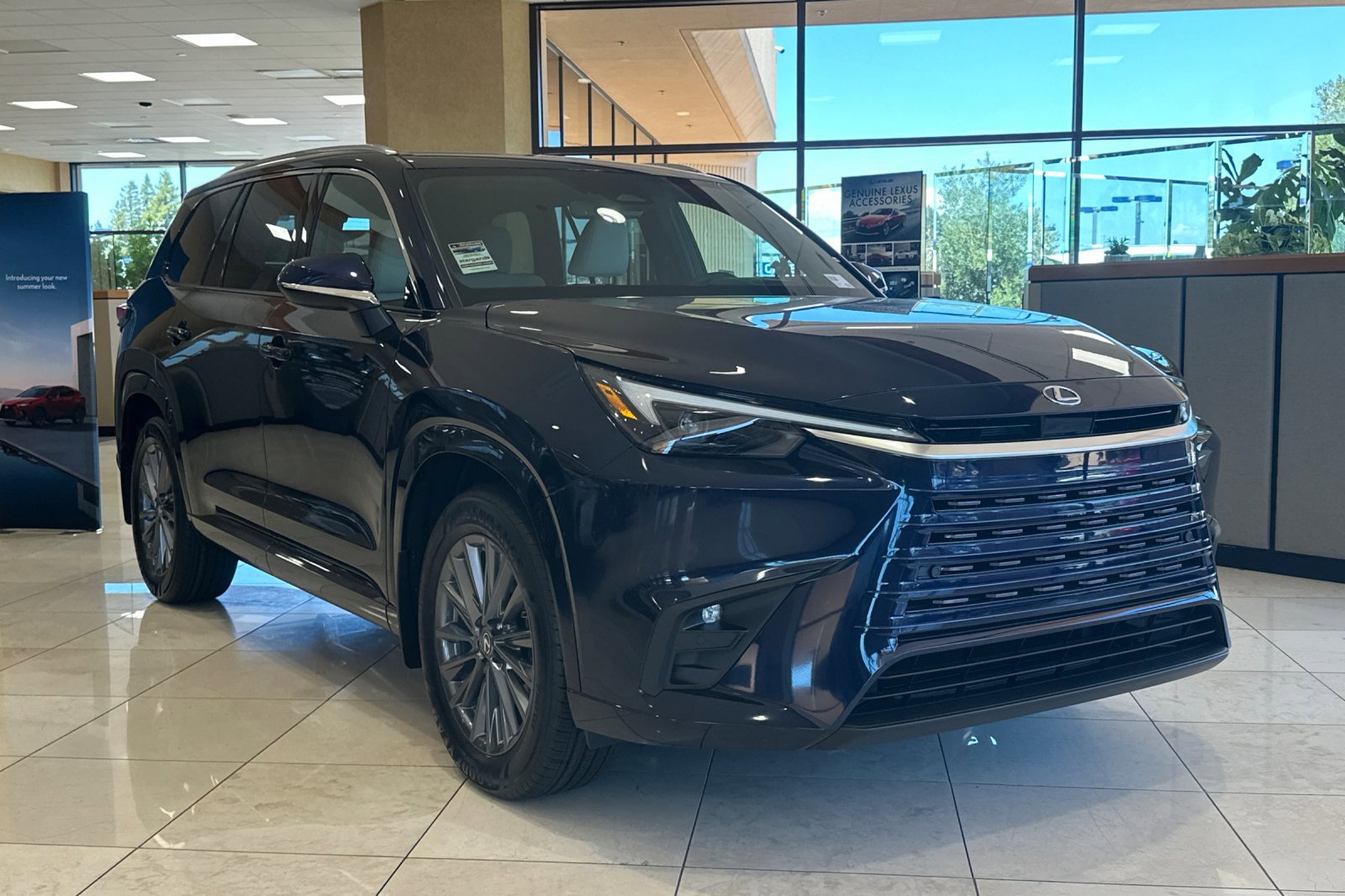 New 2025 Lexus TX 350 AWD image 2