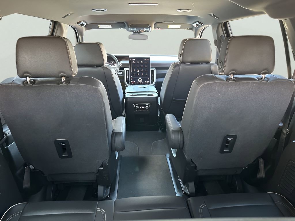 Used 2025 GMC Yukon XL Elevation w/ LPO, Elevation Black Package AWD/4WD image 41