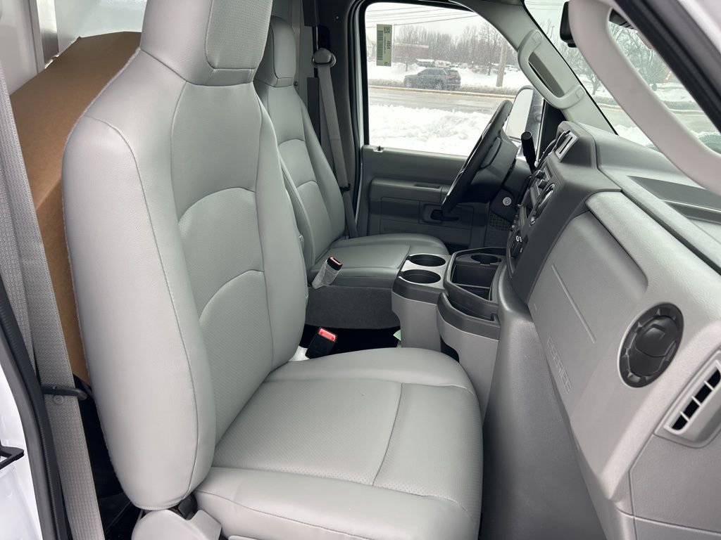 New 2026 Ford E-350 and Econoline 350 Super Duty w/ Power Equipment Group image 8