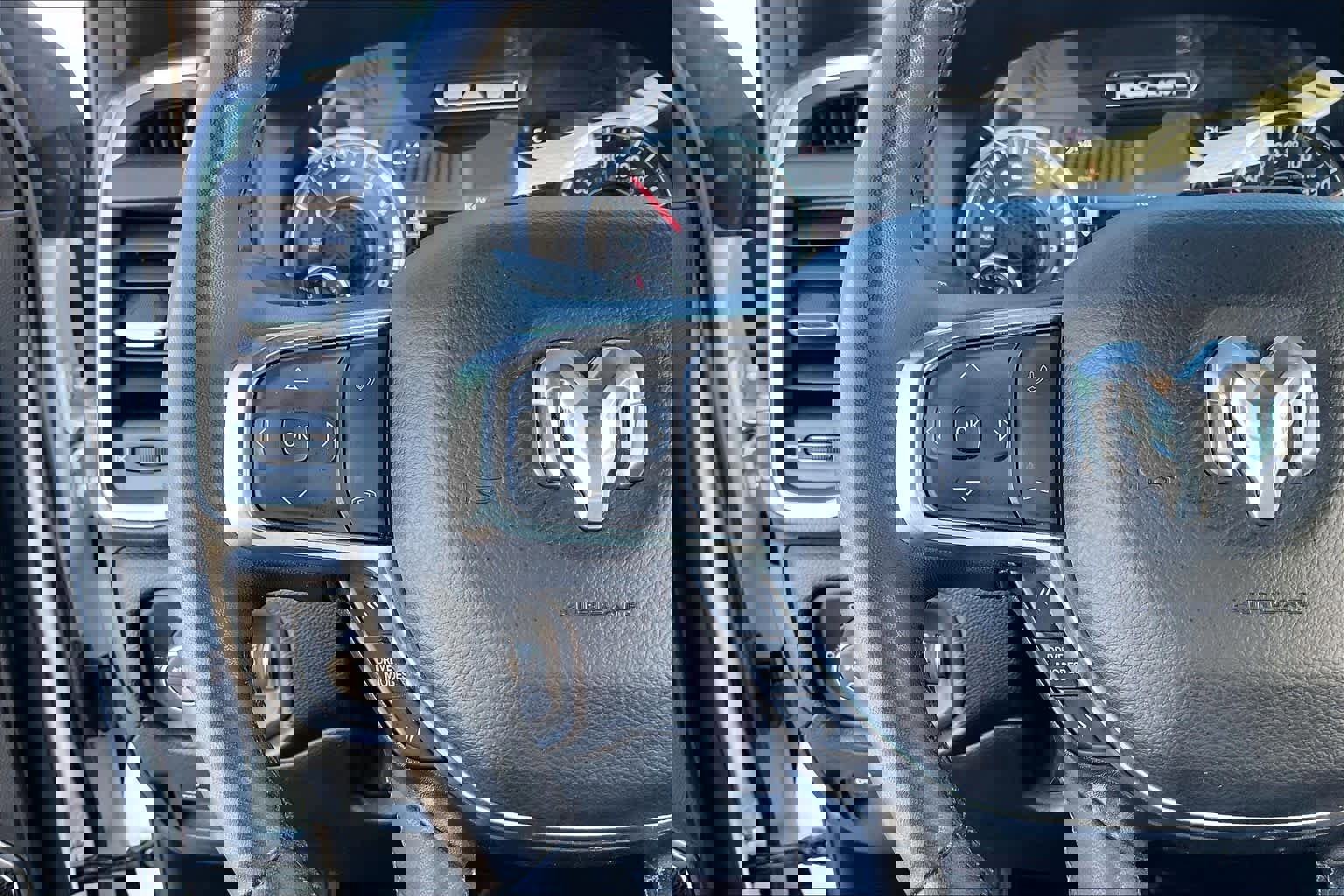 Used 2025 RAM 1500 Laramie image 23