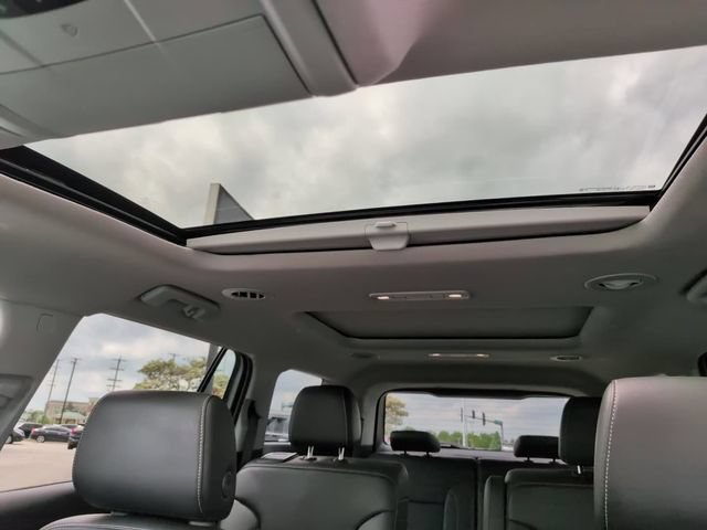 Certified 2023 GMC Acadia SLT w/ Elevation Edition AWD/4WD image 26