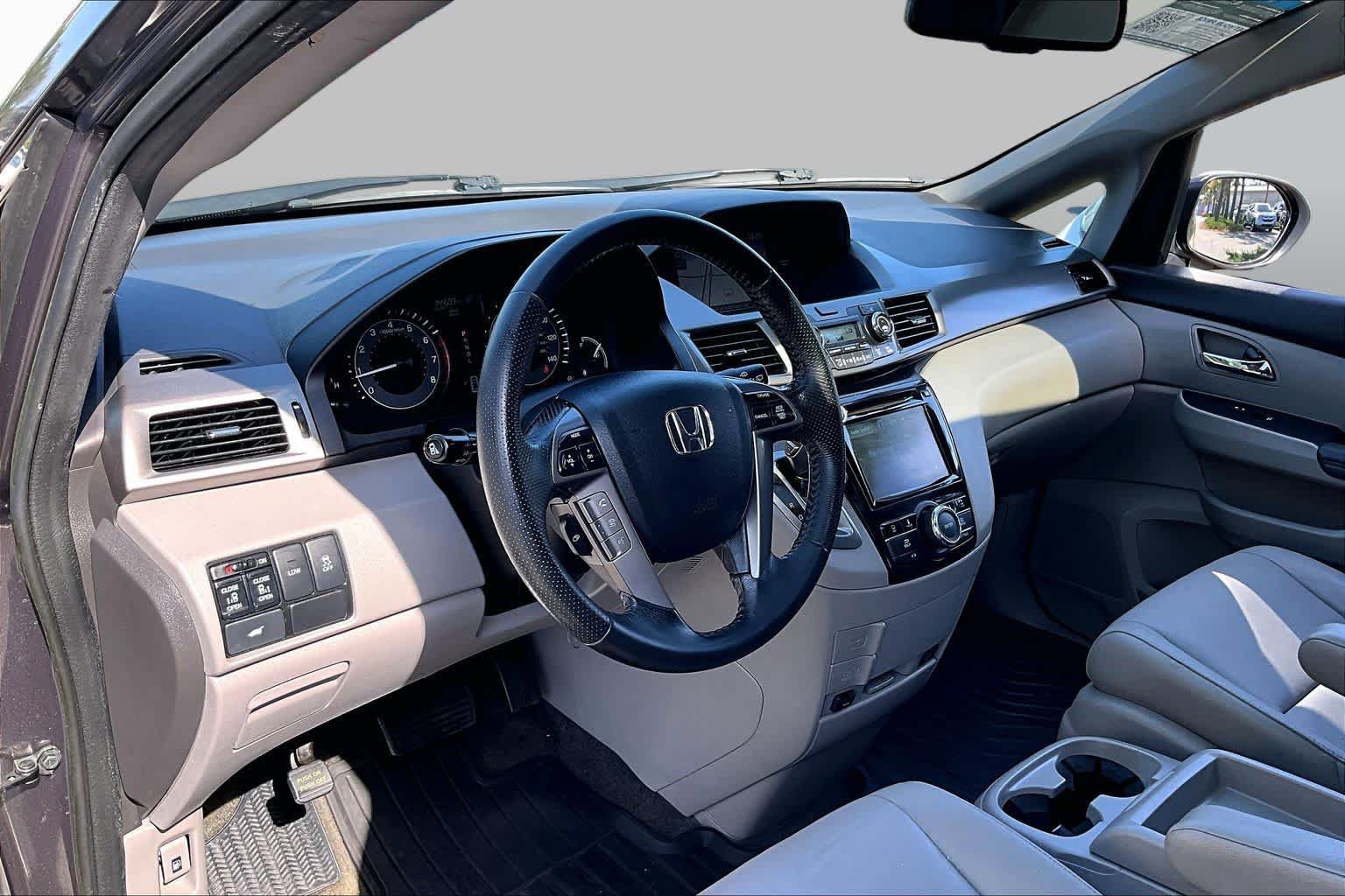 Used 2016 Honda Odyssey EX-L image 18