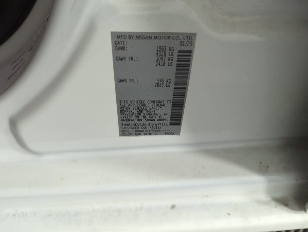 Used 2025 Nissan Altima 2.5 SV image 38