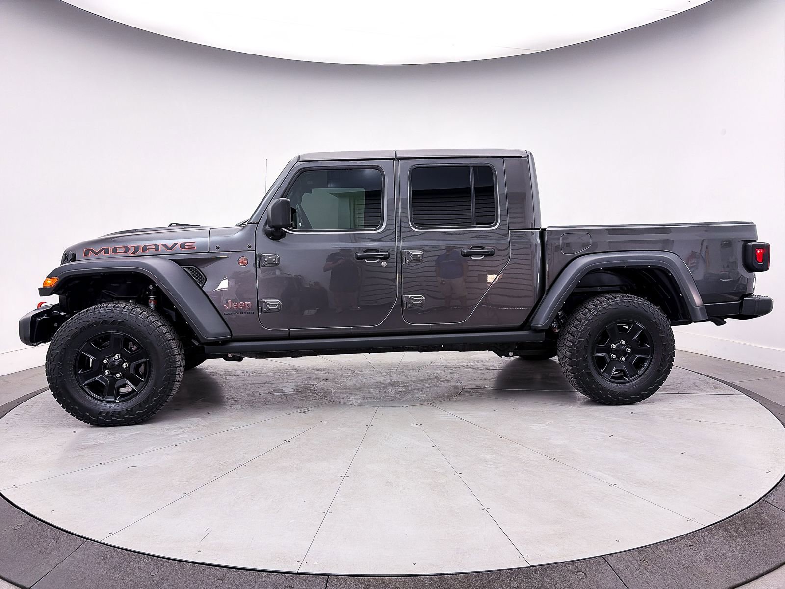 Used 2021 Jeep Gladiator Mojave w/ Cold Weather Group AWD/4WD image 36
