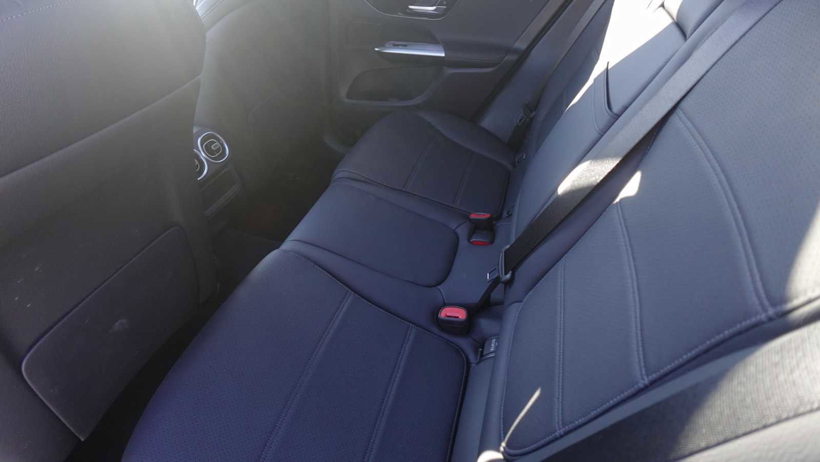 Used 2026 Mercedes-Benz GLC 300 4MATIC image 45